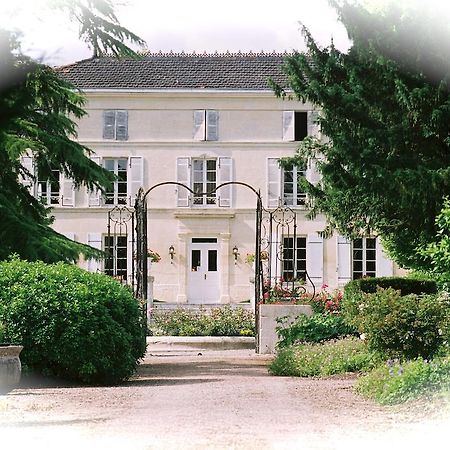 Chateau De Mesnac, Maison D Hote Et Gites Esterno foto