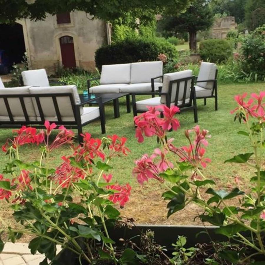Chateau De Mesnac Esterno foto